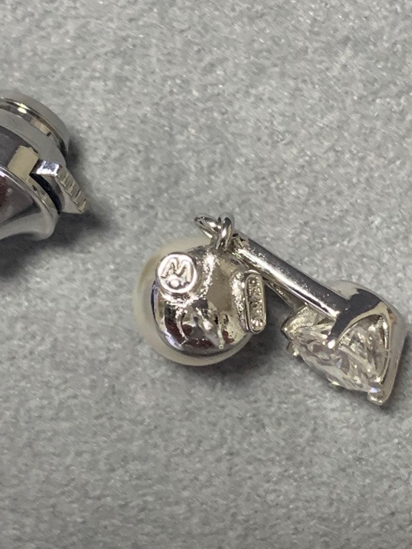 ☆MIKIMOTO☆パール×揺れるビジュー　ピンブローチ