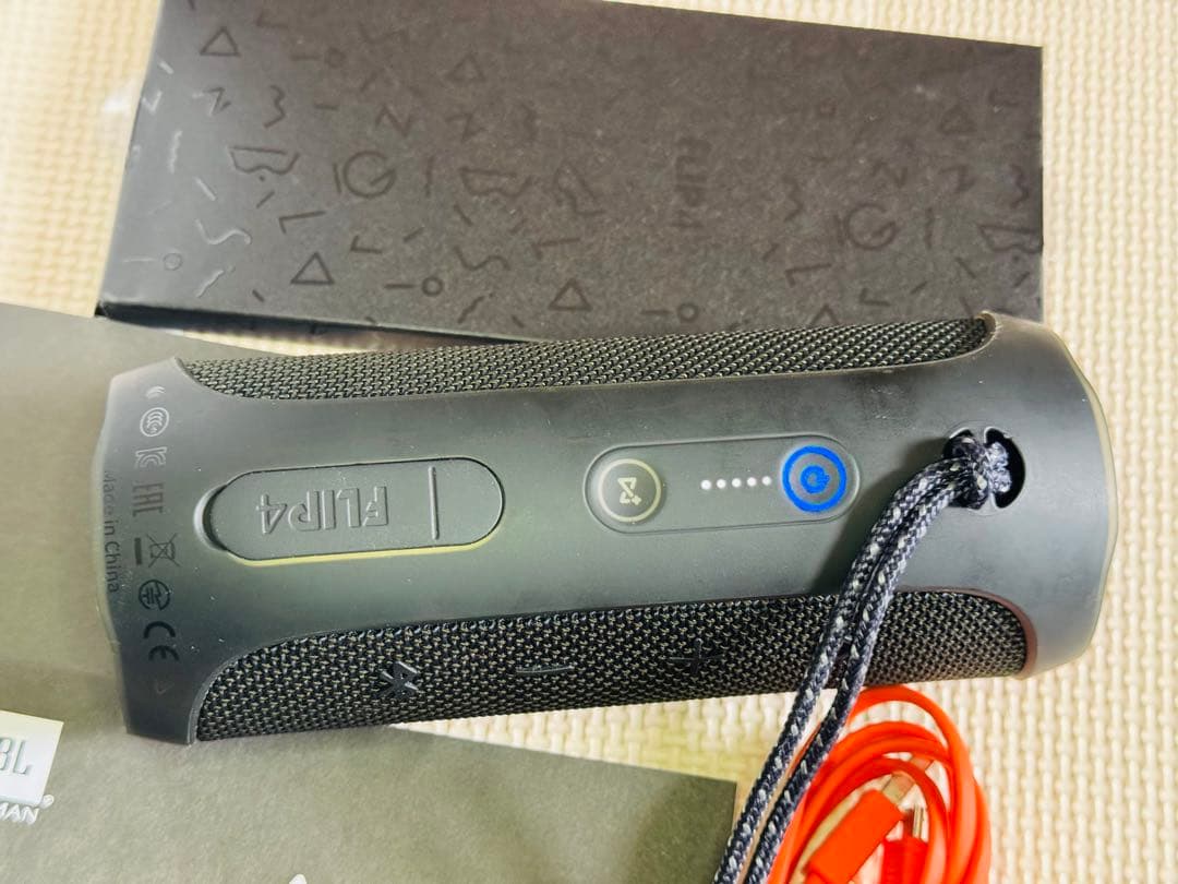 【美品】JBL FLIP 4