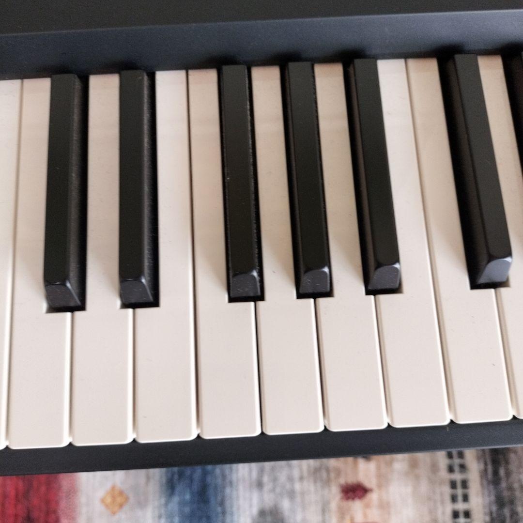 ♦ヤマハ電子ピアノ８８鍵盤 ♦譜面立て スタンド ✔椅子無し