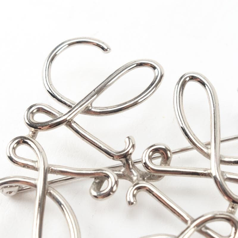 LOEWE ロエベ アナグラム ブローチ GP シルバー A114