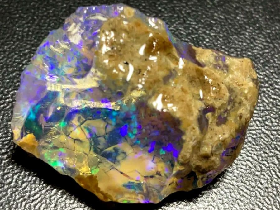 【30CT】エチオピア　オパール 原石 透明　青　紫　鉱物標本　ウェロ産