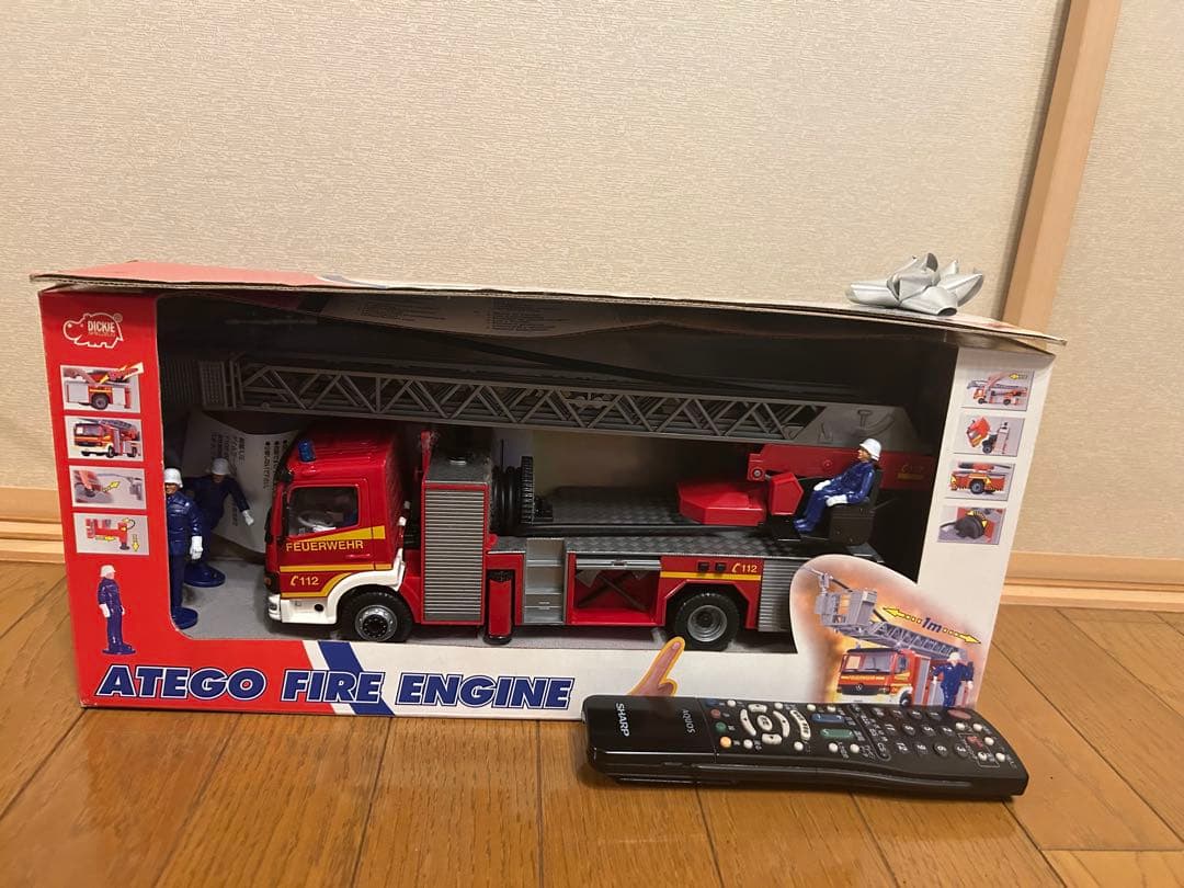 ベンツ 大型おもちゃ 消防車