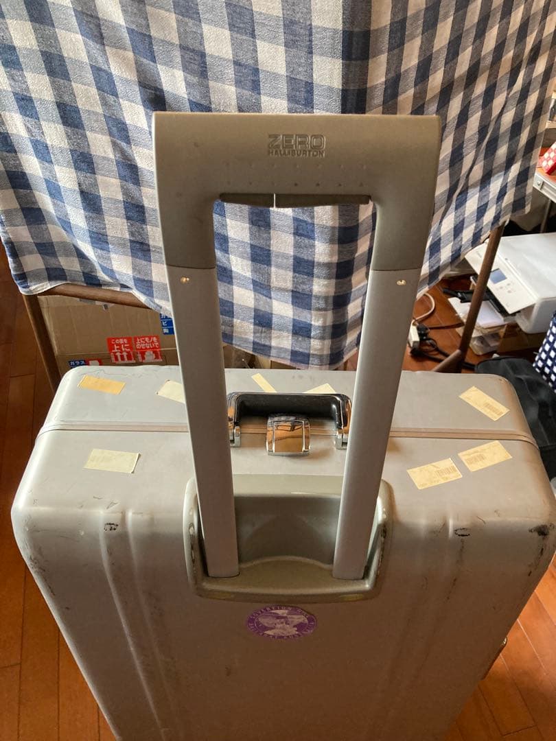 ゼロハリバートン　大型キャリーケース