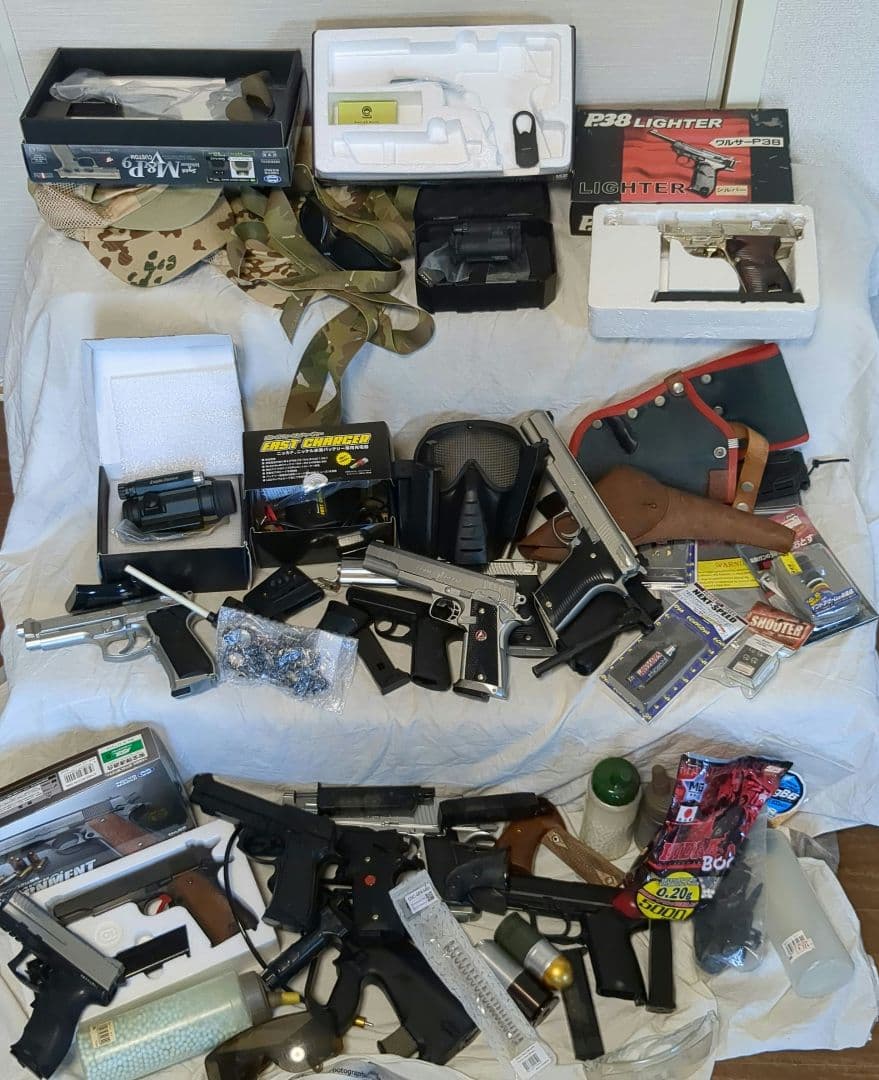 ジャンク品　エアガン　ミリタリー用品　大量まとめてセット　120サイズ