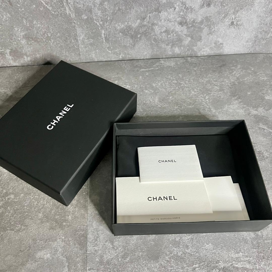 ⭐️シャネル⭐️ マトラッセ キャビアスキン 三つ折り財布 ライトブルー