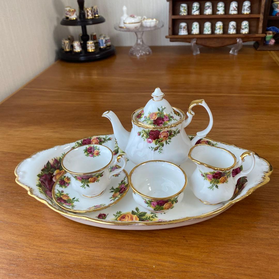 ロイヤルアルバート　オールドカントリーローズ　ミニチュア　ティーセット
