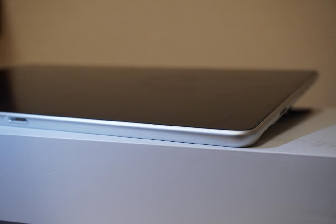 Microsoft Surface Pro 8 本体