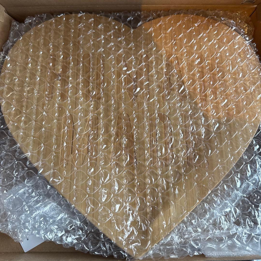 小物 HUMAN MADE HEART BAMBOO BOARD