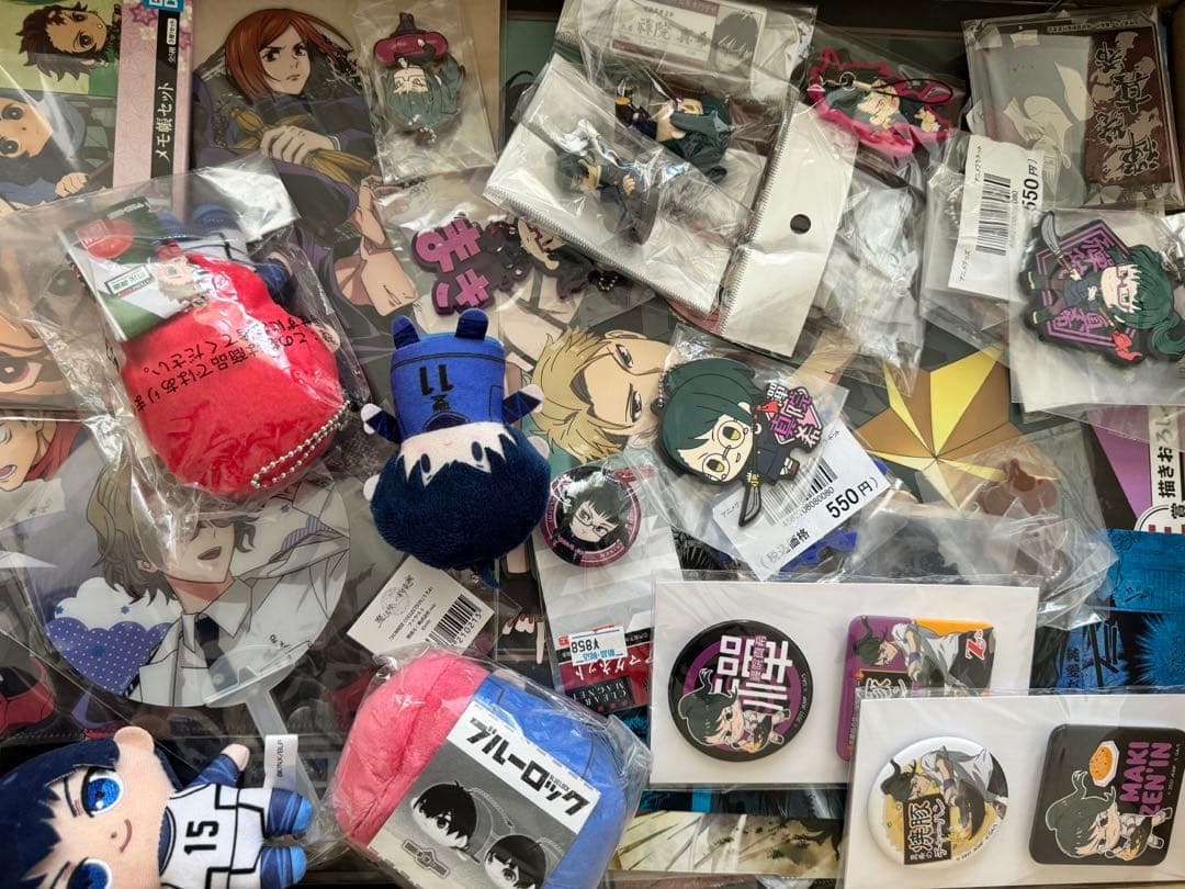 激安！アニメグッズ　超大量　20KG以上　2000点以上　まとめ売り