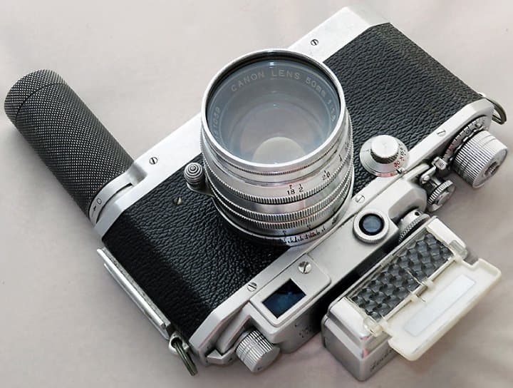 CANON IIF＋ワインダ－＋メ－タ－付   極上品