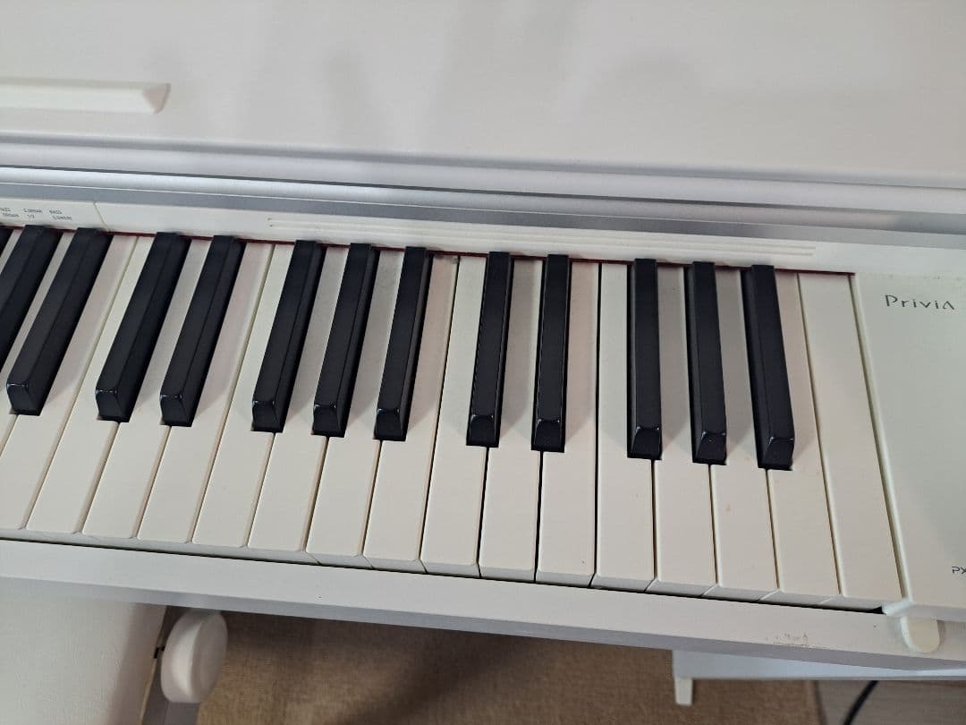 【専用】ホワイト電子ピアノ　CASIO Privia PX-770