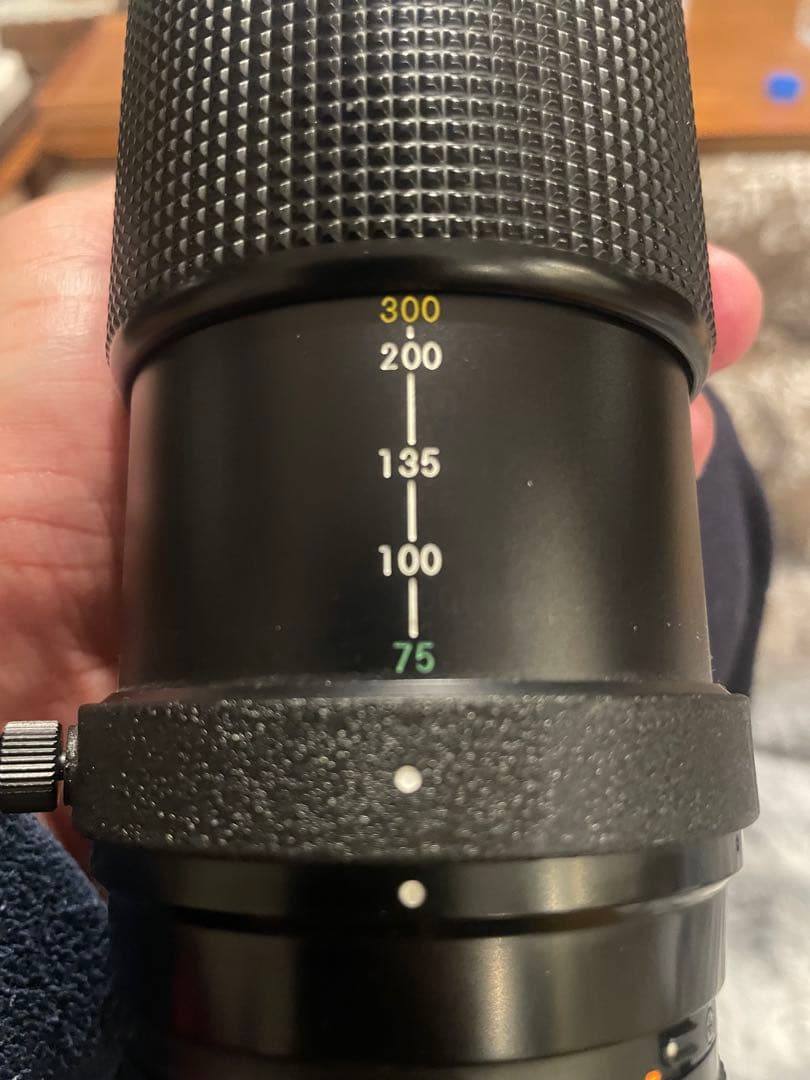 Nikon 75-300mm f/4.5-5.6 ズームレンズ