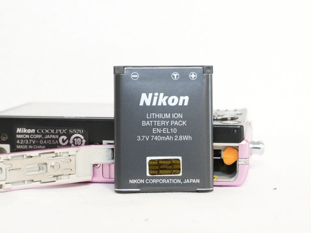 【完動品】Nikon COOLPIX S570 コンデジ ピンク 動作確認済