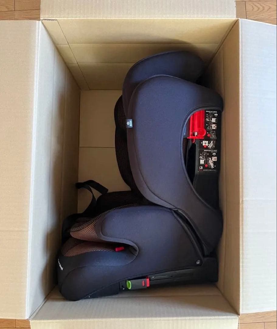 西松屋ハーネスジュニア チャイルドシート ジュニアシート ISOFIX