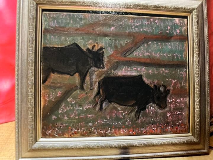 空飛ぶ画家糸川裕志の牛と田んぼの蓮華草を描いた油絵、F６号額入り