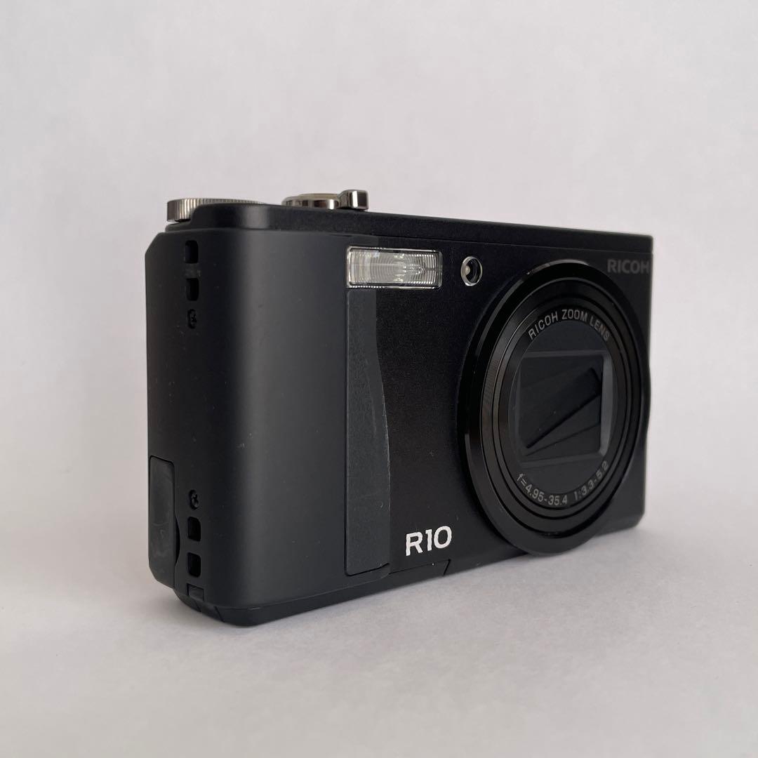 【年末セール】リコー RICOH R10 オールドコンデジ【美品・動作確認済】