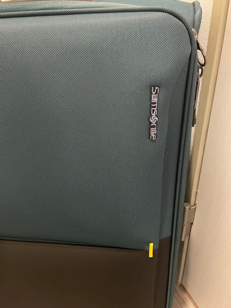 新品未使用Samsonite スーツケース ストラリウム ダークグリーン　Lサイ