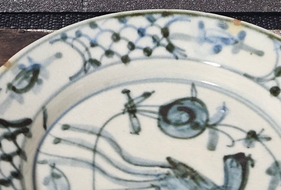 中国古美術　中国古陶磁器　南方系　 明代末期～清代初期　古染付　呉須皿　鳥の図皿