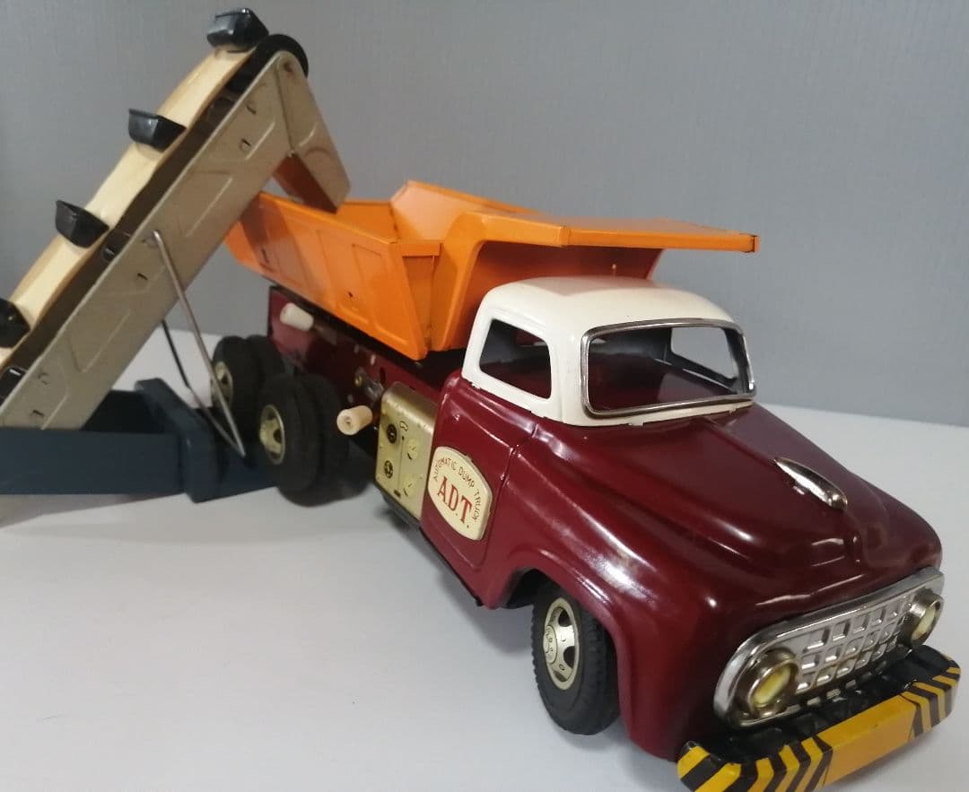 ダンプトラック & グラベルローダー　電動ブリキ　アルプス商事　日本製