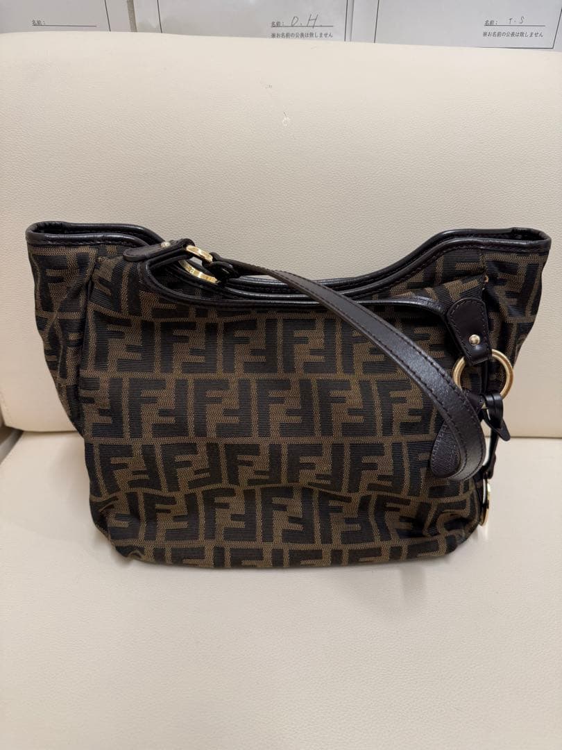 Fendi FFロゴショルダーバッグ