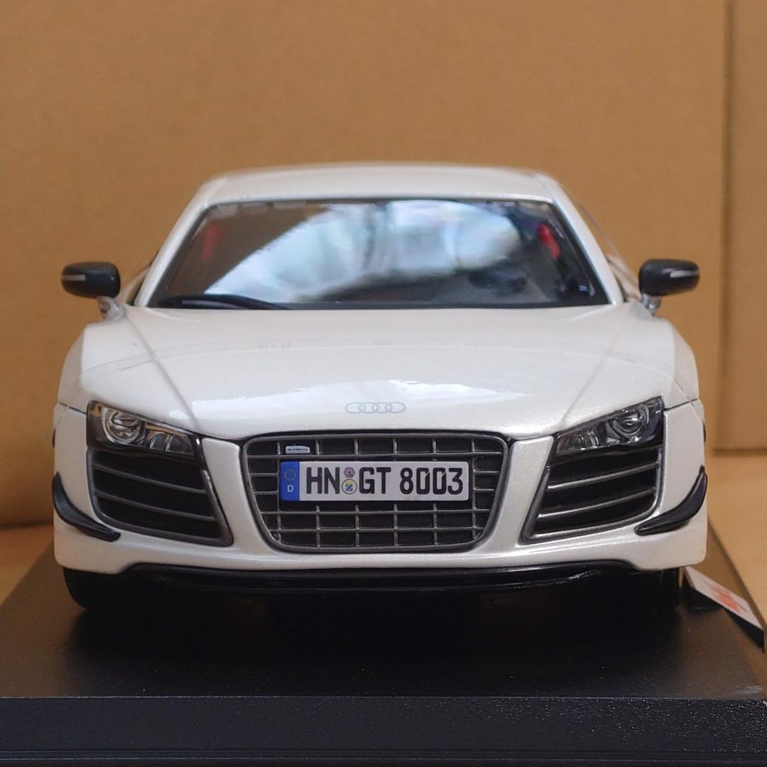 1/18 アウディ Audi R8 GT ホワイト マイスト製 ダイキャスト製