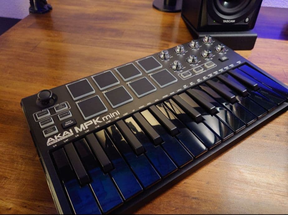 AKAI MPK mini キーボード