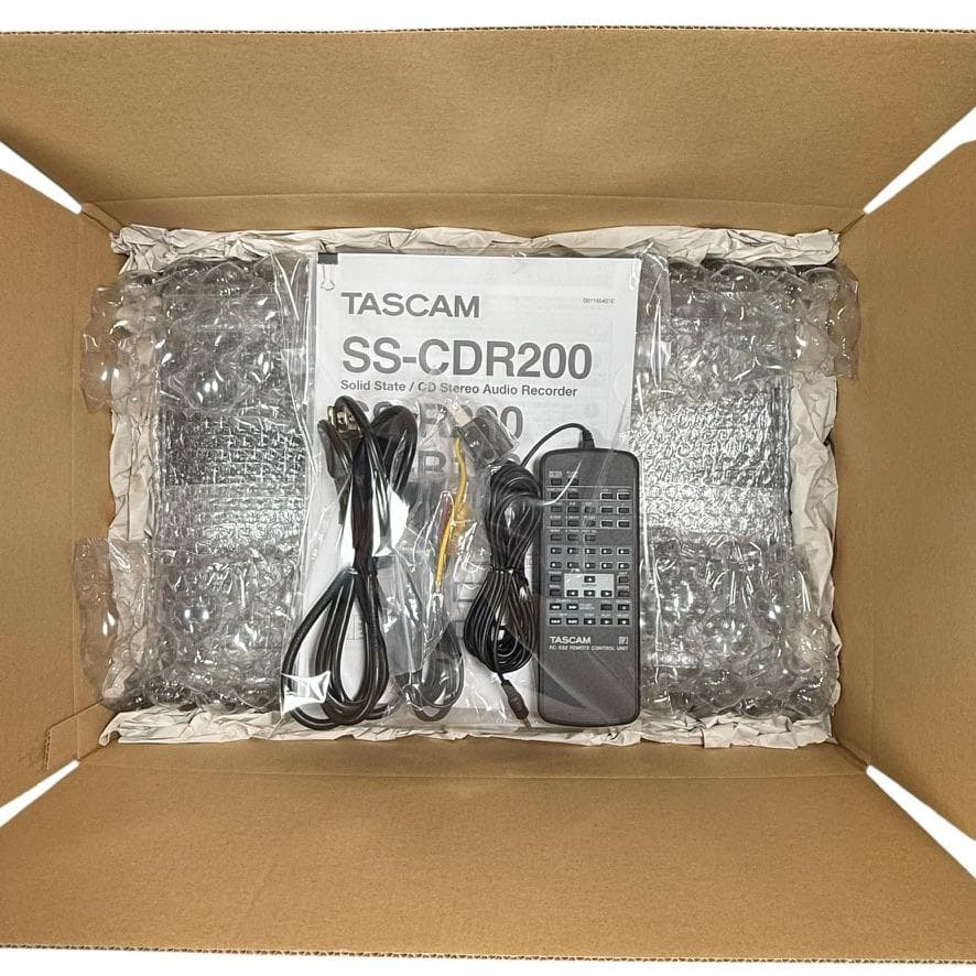 TASCAM ソリッドステートCDステレオオーディオレコーダーSS-CDR200