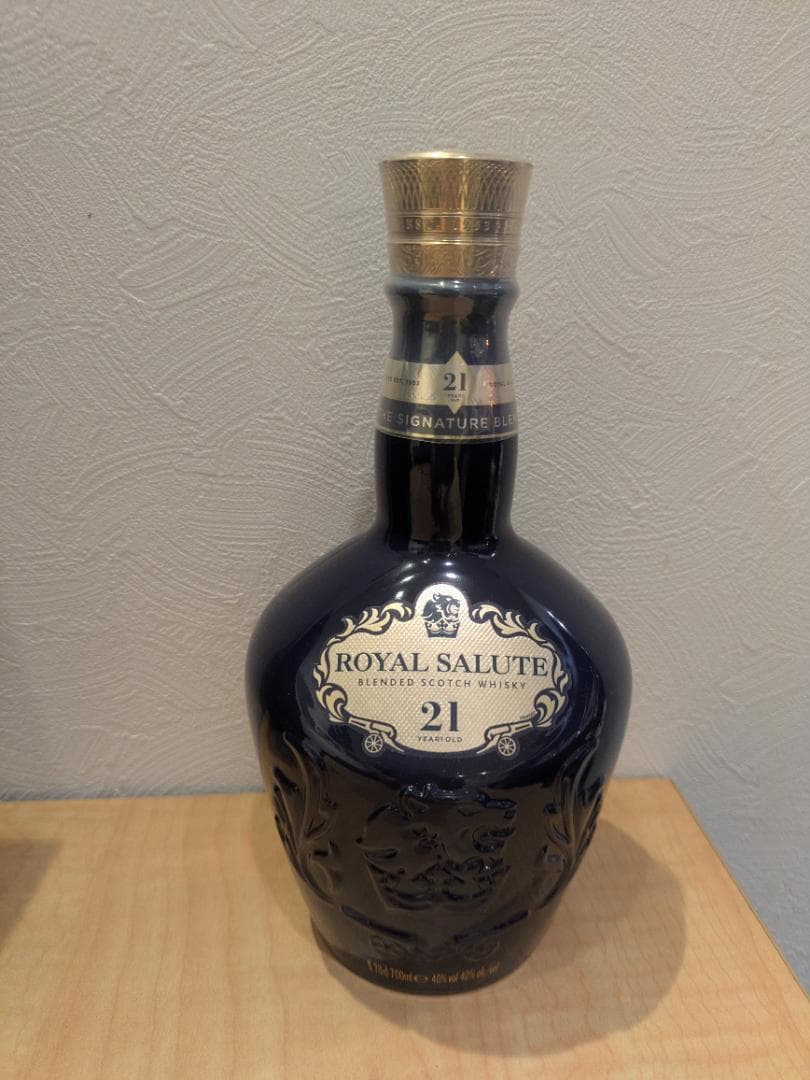 N*n様 【神奈川県限定発送】スコッチ ロイヤルサルート21年 700ml 陶器