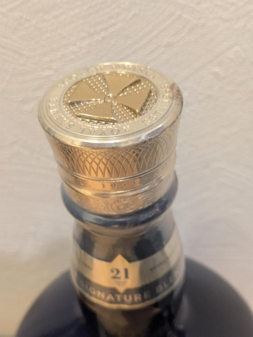 N*n様 【神奈川県限定発送】スコッチ ロイヤルサルート21年 700ml 陶器