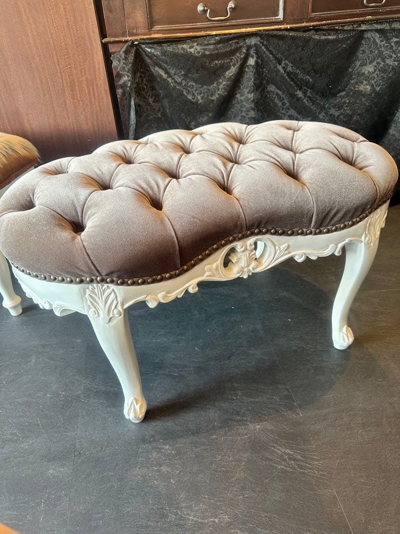 オーバル型グレーファブリックスツール