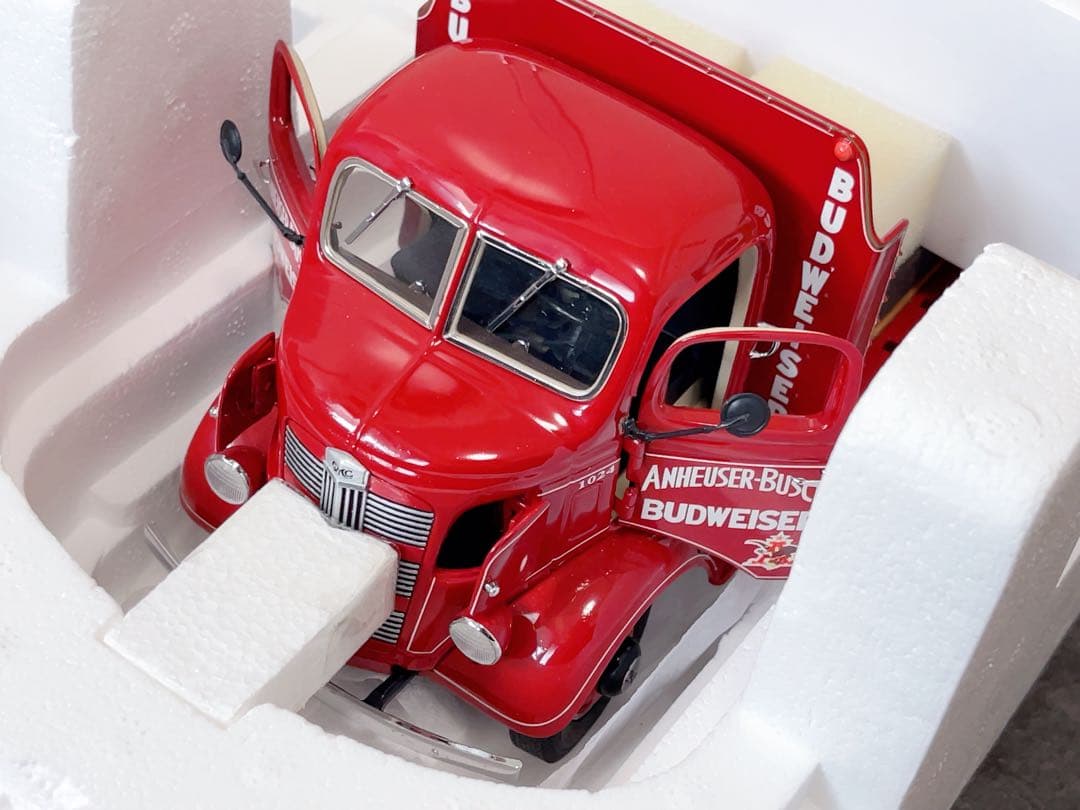 ダンバリーミント Budweiser Delivery Truck 1/24