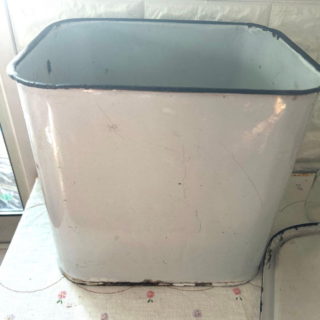 アンティーク　ホーロー　ブレッドボックス