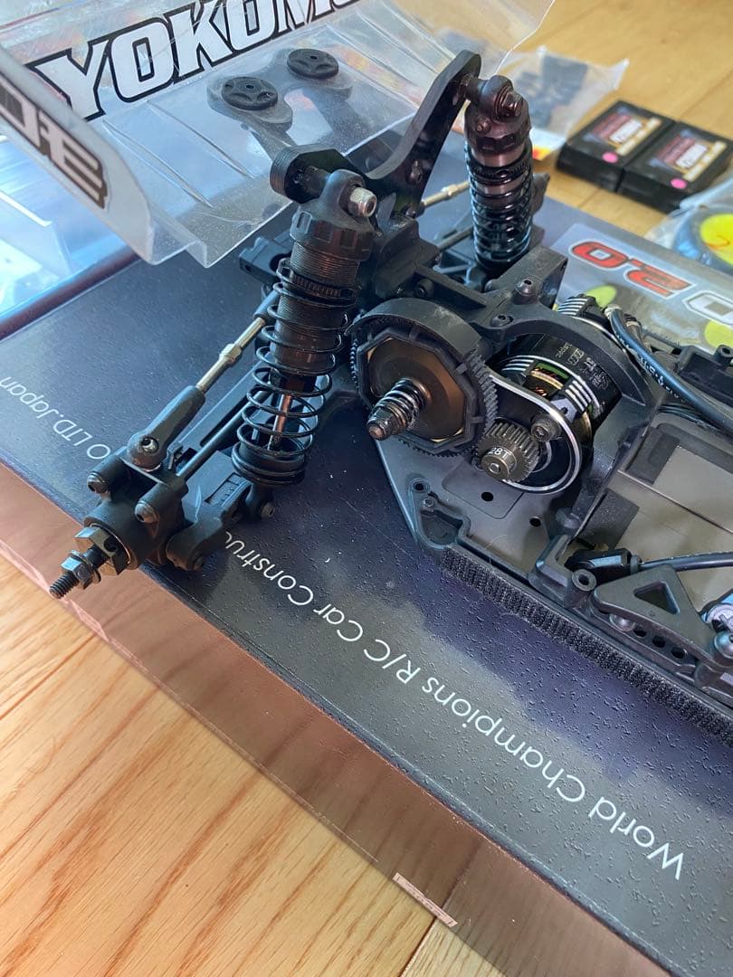 ヨコモ　SO2.0 メカ付　フタバ受信機付　オプション　スペアパーツ多数　バギー