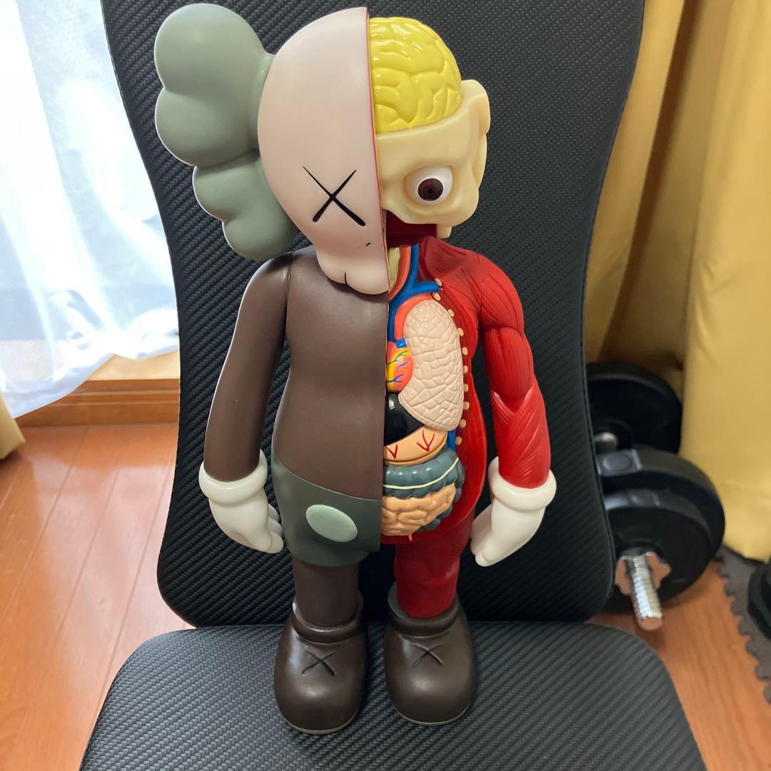 KAWS 2006 フィギュア　人体モデル
