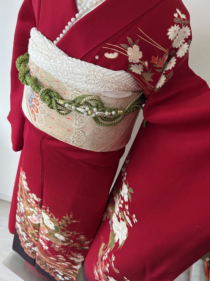 美品　王道カラー　正絹振袖フルセット　赤色 花柄　刺繍　豪華