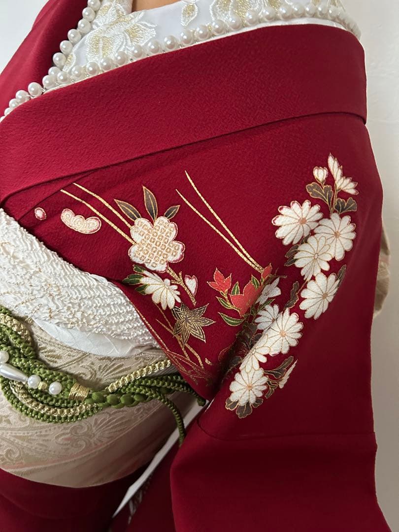 美品　王道カラー　正絹振袖フルセット　赤色 花柄　刺繍　豪華