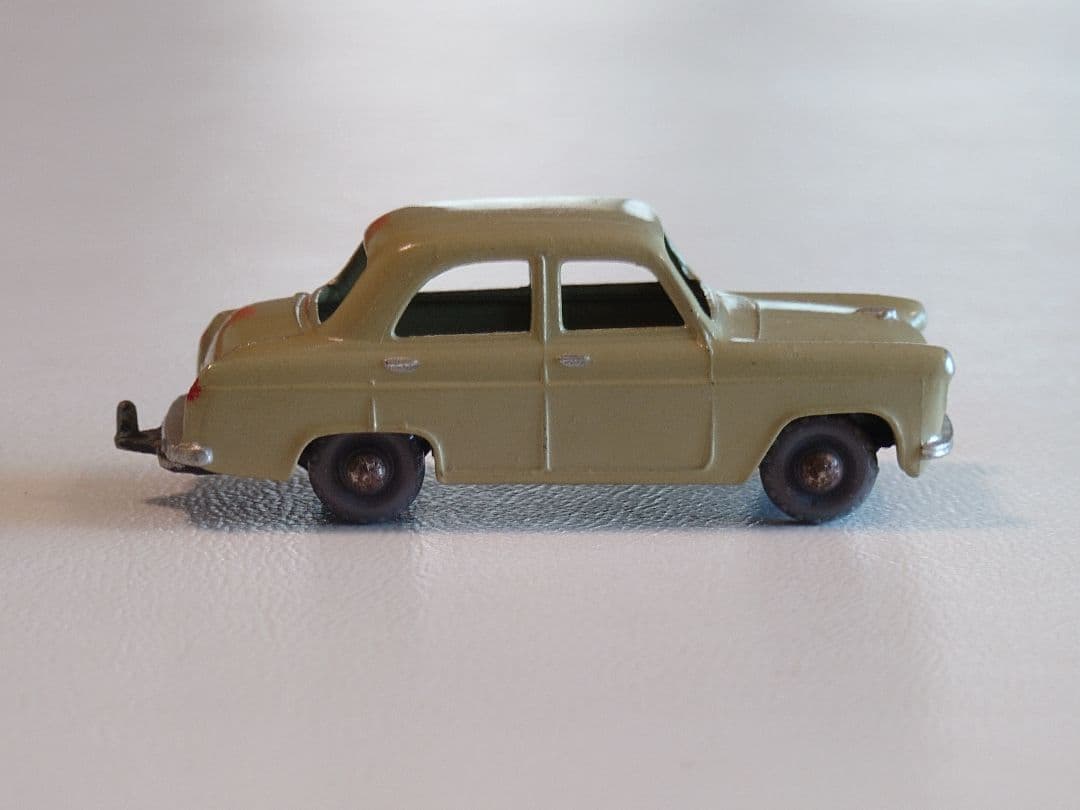 MATCHBOX 　No.30 FORD PREFECT