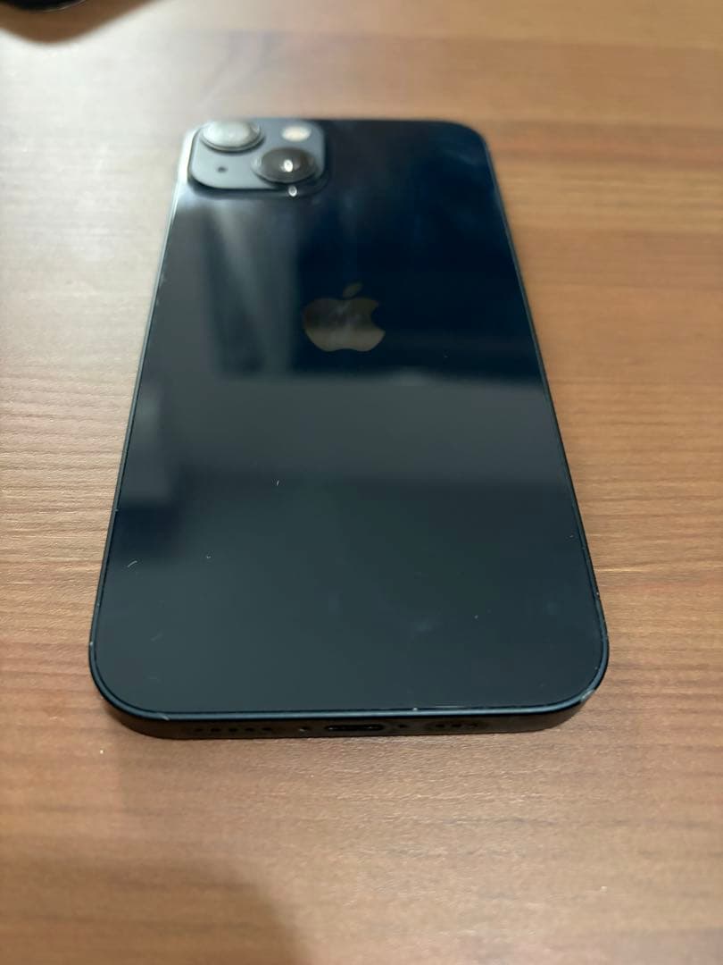 iPhone 13 128GB ミッドナイト SIMフリー【画面に薄いヒビあり】