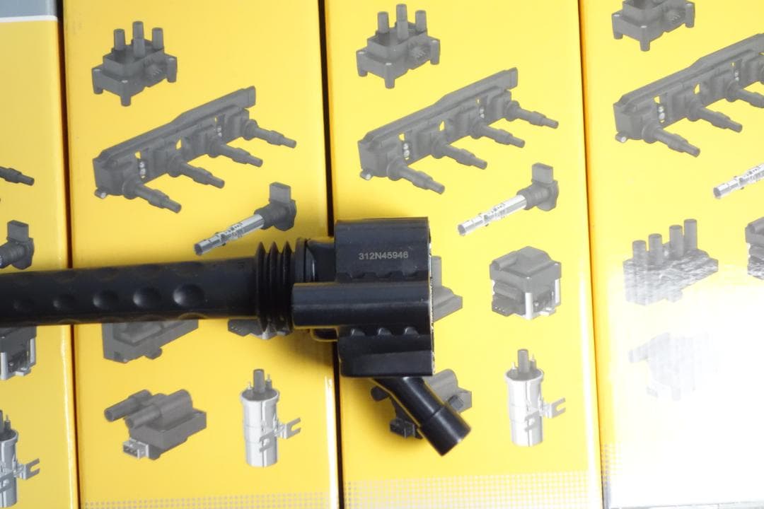 アバルト 595 NGK コイル 4個セット 新品未使用