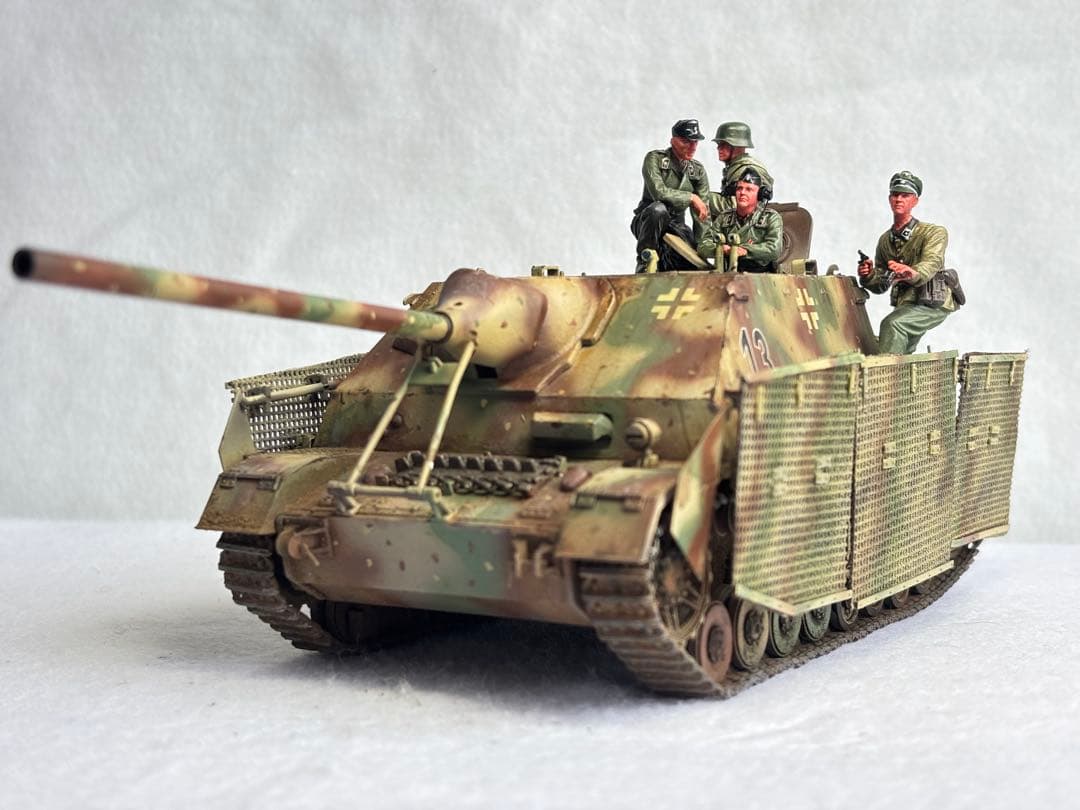 １／35ドイツ陸軍４号駆逐戦車Aプラモデル完成品