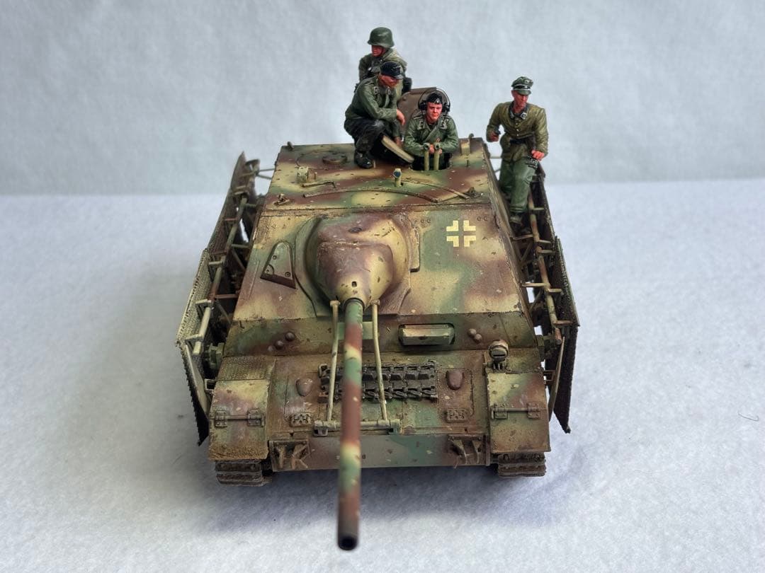 １／35ドイツ陸軍４号駆逐戦車Aプラモデル完成品