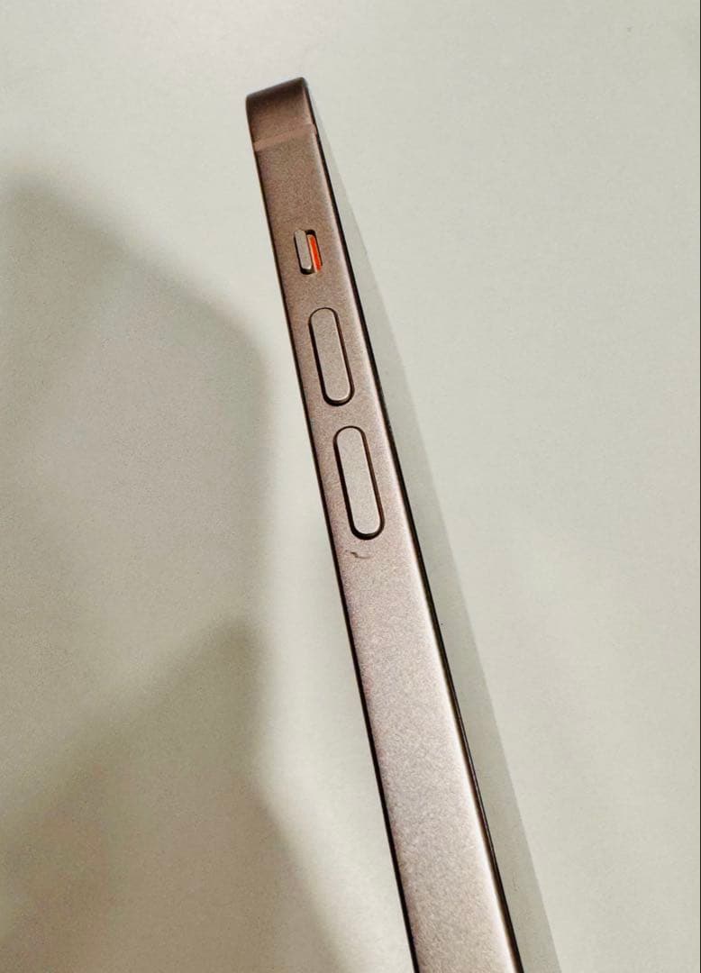 【えの】Apple iPhone 13 ピンク 本体 充電ケーブル付き