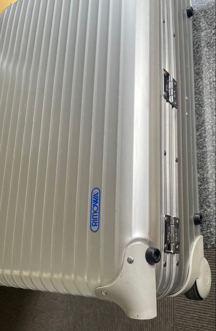 RIMOWA シルバー キャリーケース　リモワ　61L 2輪トパーズ TOPAS