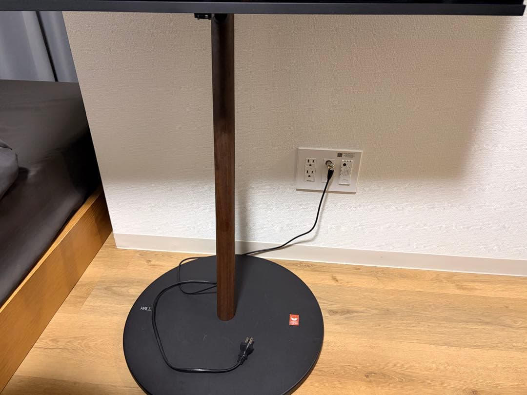 【ぎ】EQUALS WALL 壁寄せテレビスタンド24〜55 直接引取限定