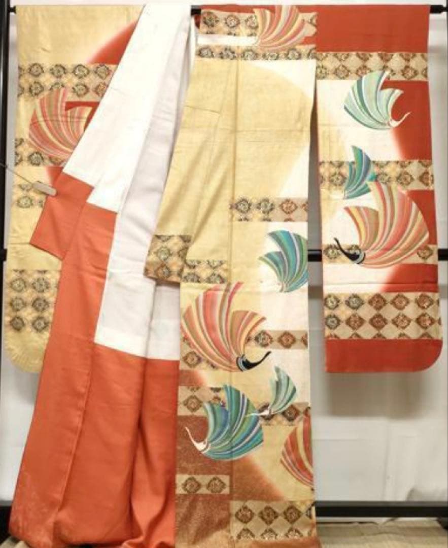 振袖フルセット6点サイズM〜Ｌ飛鶴菱花文　暈し染め　金銀彩　正絹