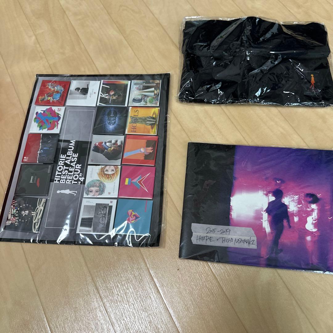 ヒトリエ フォトアルバム、缶バッチ、サコッシュ