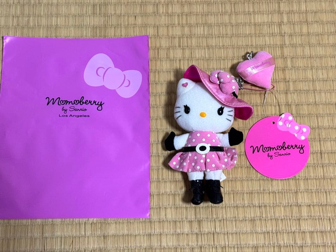 希少　激レア　ハローキティ　モモベリー　ぬいぐるみマスコット　ストラップ