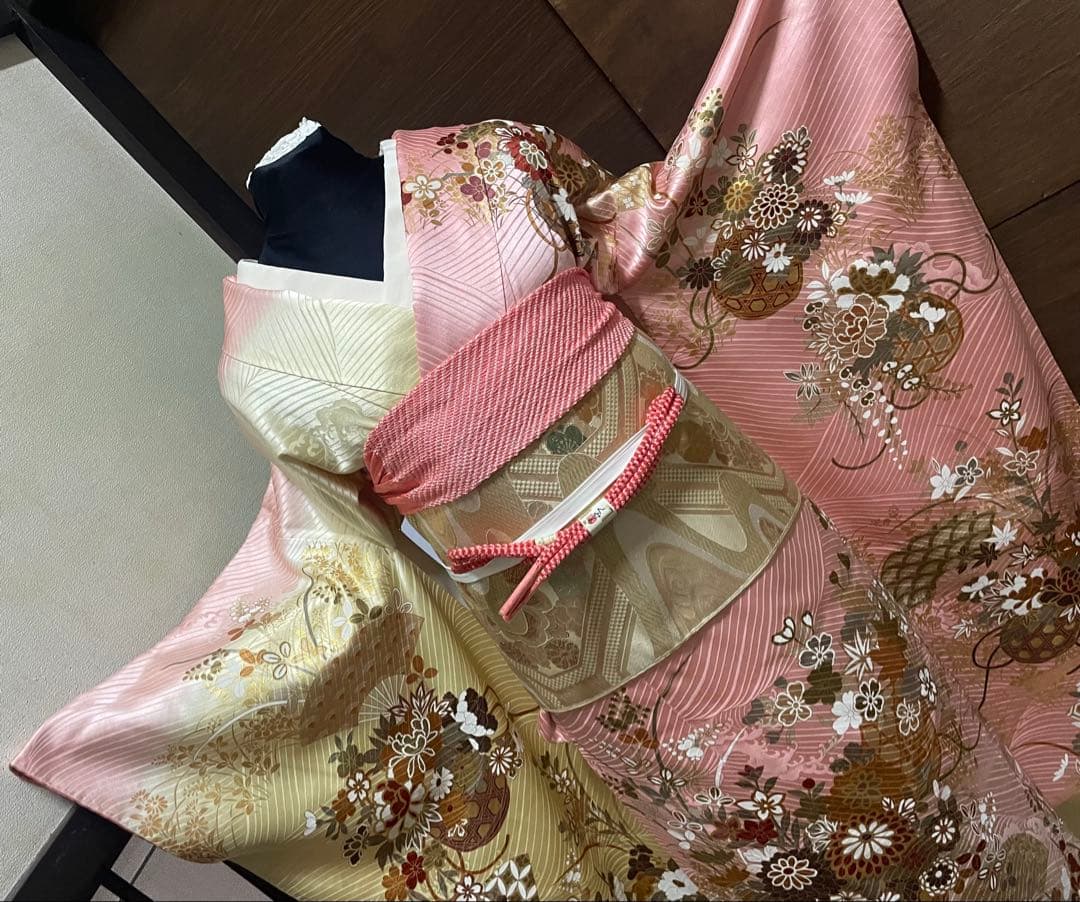 振袖フルセット6点サイズM〜Ｌ花籠文　暈し染め　金彩　正絹