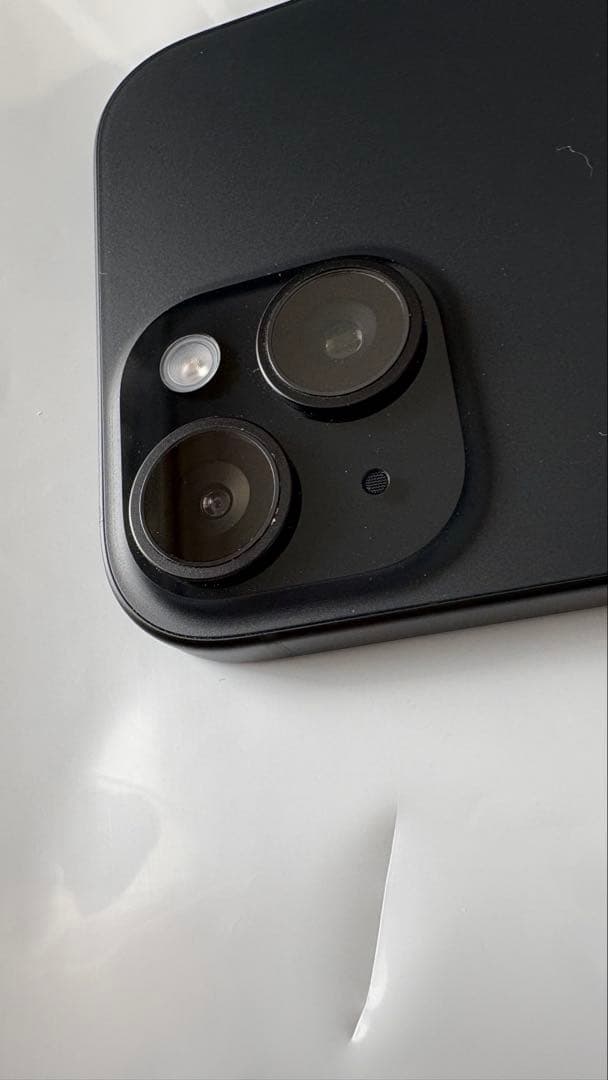 iPhone15 128GB ブラック SIMフリー 電池93% 箱付 小傷