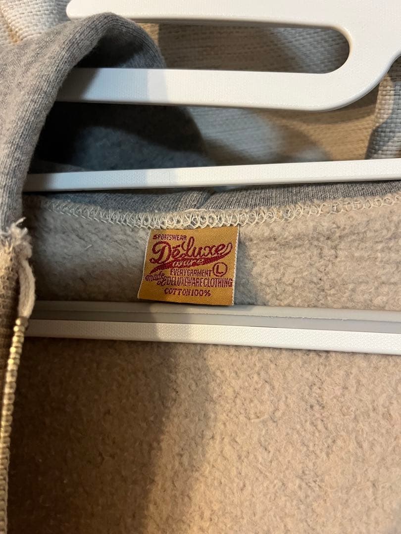 デラックスウエア　パーカー